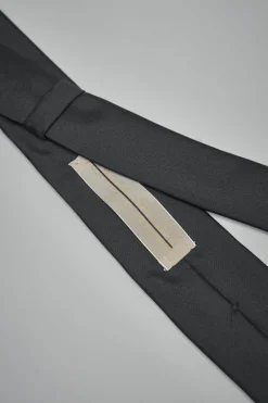 Adnym Tie - LABELS