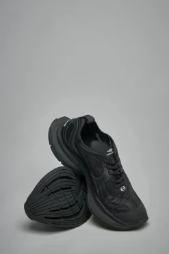 Balenciaga Circuit Sneaker - LABELS