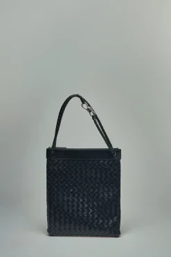 Bottega Veneta Flat Andiamo Messenger - LABELS