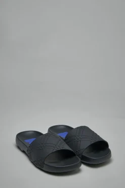 Burberry 8104718-shoes-a-mf-dive-163773-a1189-black - LABELS