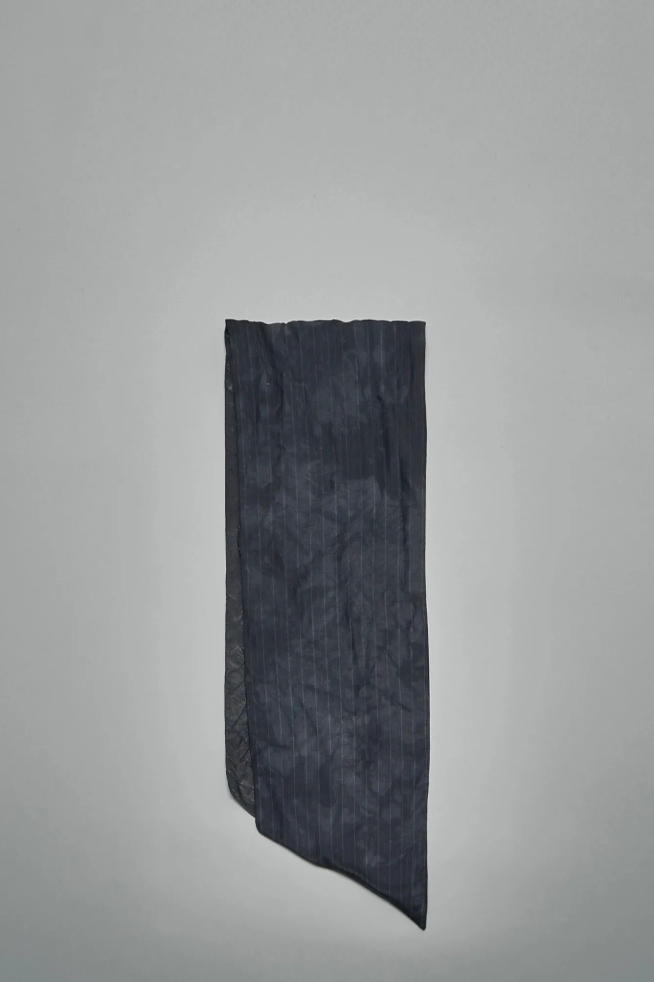 Geoffrey B. Small EV8J04 Handmade Classic Fully-Ined Double-Face Cravatte Scarf - LABELS
