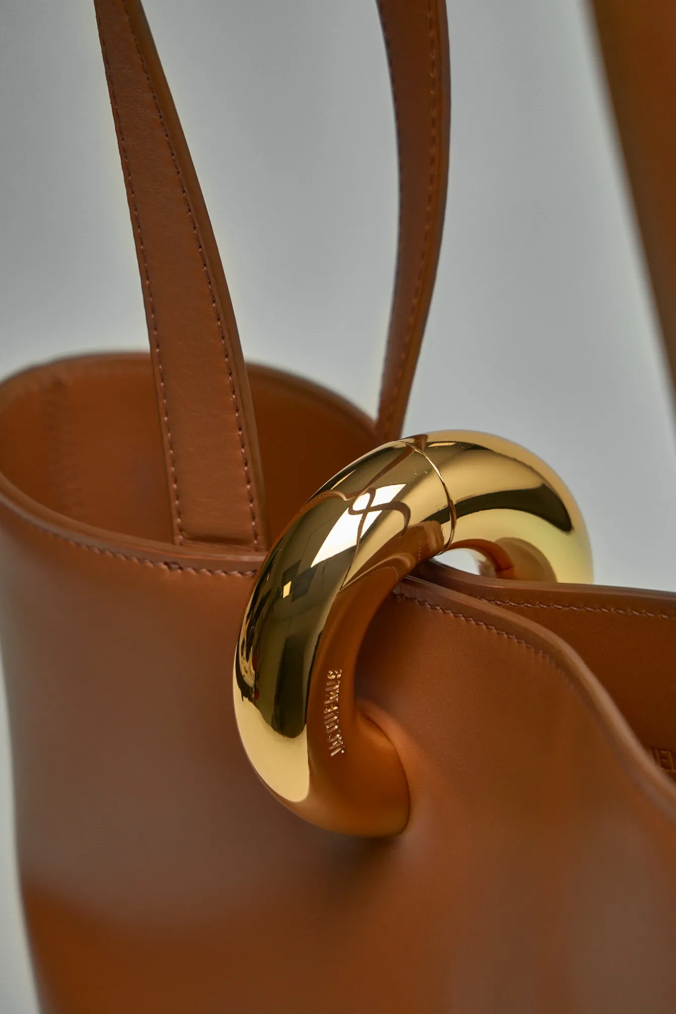 Jacquemus La Bambola Moyen - LABELS