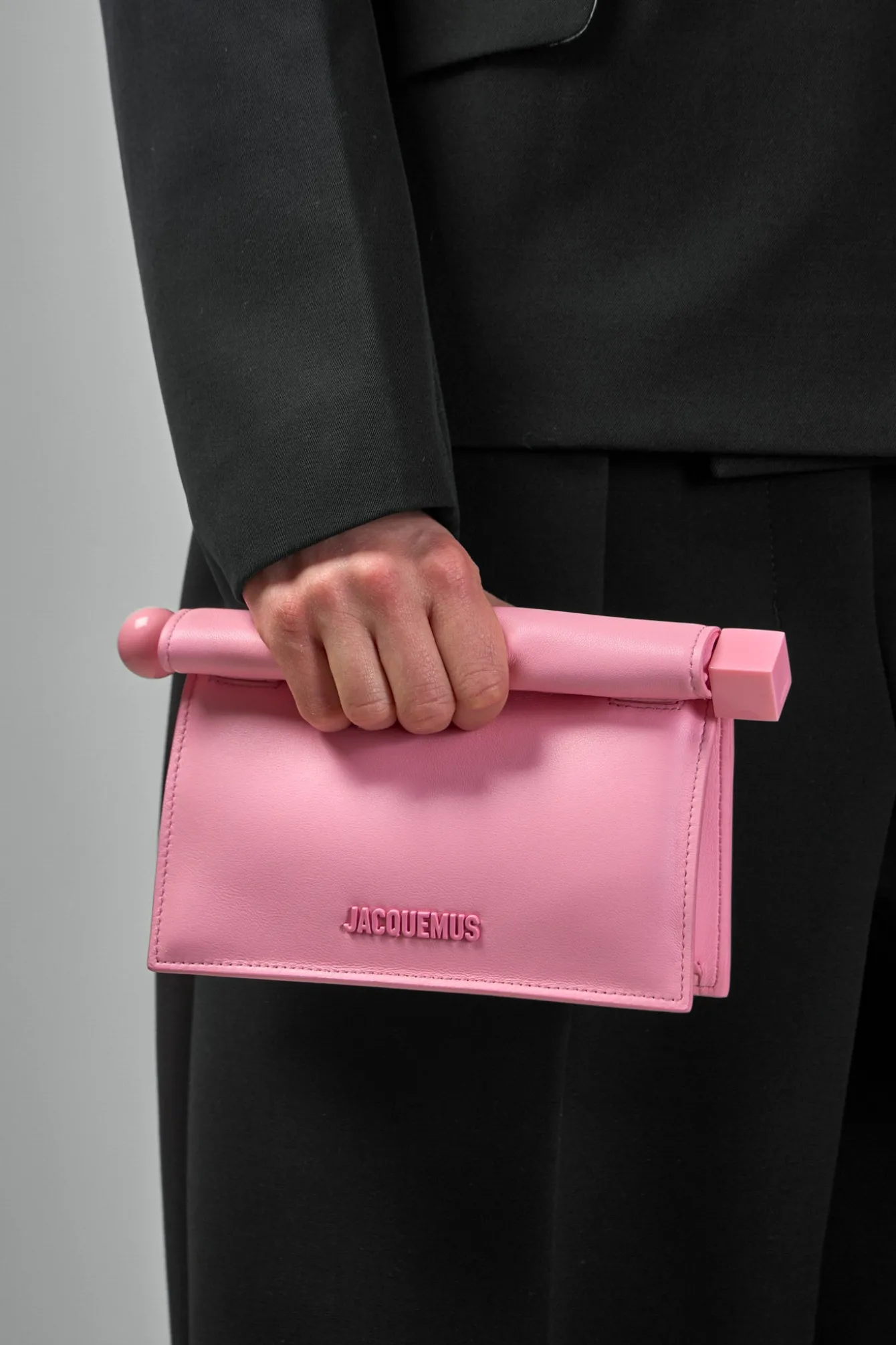 Jacquemus La Petite Pochette Rond C - LABELS