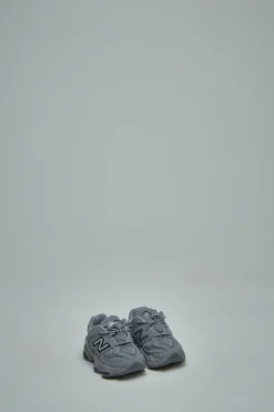 New Balance 9060 - LABELS