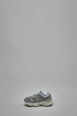 New Balance 9060 - LABELS