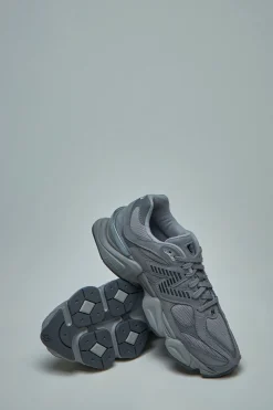 New Balance 9060 - LABELS
