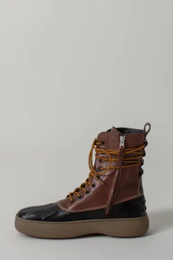 TOD'S Winter Gommino Ankle Boots - LABELS
