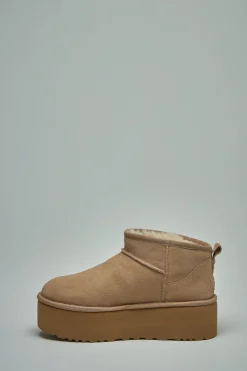 UGG Classic Ultra Mini Platform - LABELS