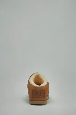UGG Pumped Slide - LABELS