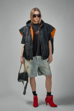 Vetements Oval Logo Cropped Boxy T-Shirt - LABELS