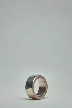 Werkstatt München Ring Rough Hammered Silver - LABELS
