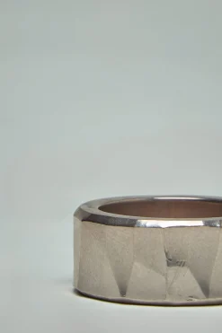 Werkstatt München Ring Rough Hammered Silver - LABELS